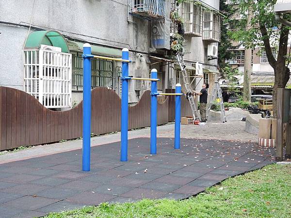 親子景點 ❤ 樟樹公園 ♪ 台北市文山區親子景點 ♩ 溜滑梯