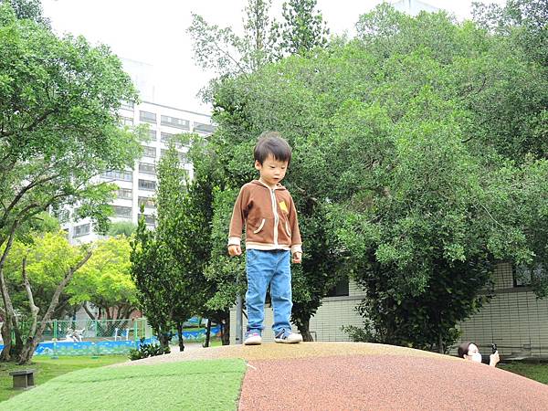 親子景點 ❤ 台北文山萬芳四號公園 ♪ 北市文山親子景點 ♩