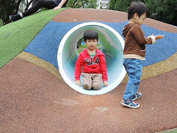 親子景點 ❤ 台北文山萬芳四號公園 ♪ 北市文山親子景點 ♩