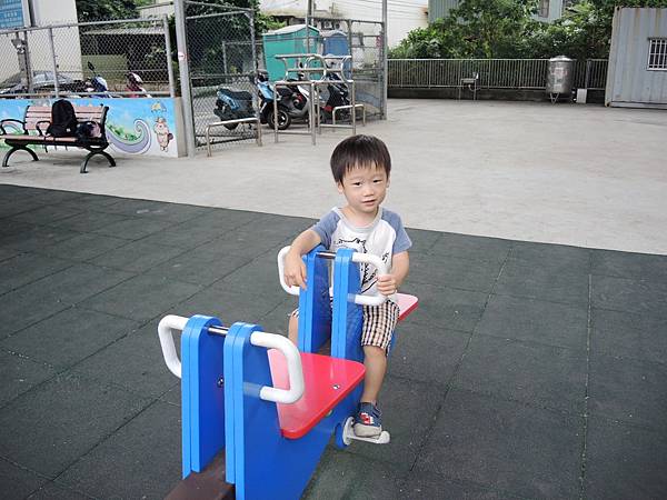 親子景點 ❤ 新北汐止忠孝運動公園 ♪ 新北汐止親子景點 ♩