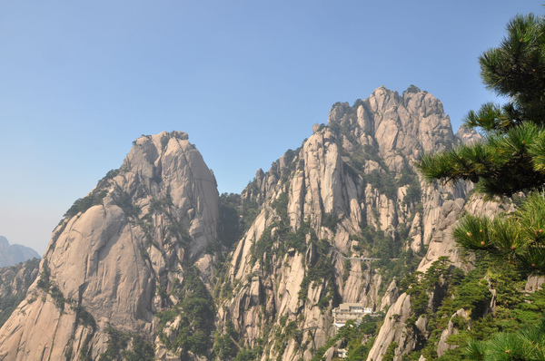 常明山色蓮花峰