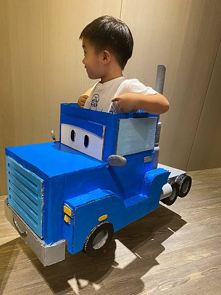 【生活】萬聖節DIY 超級卡車 super truck