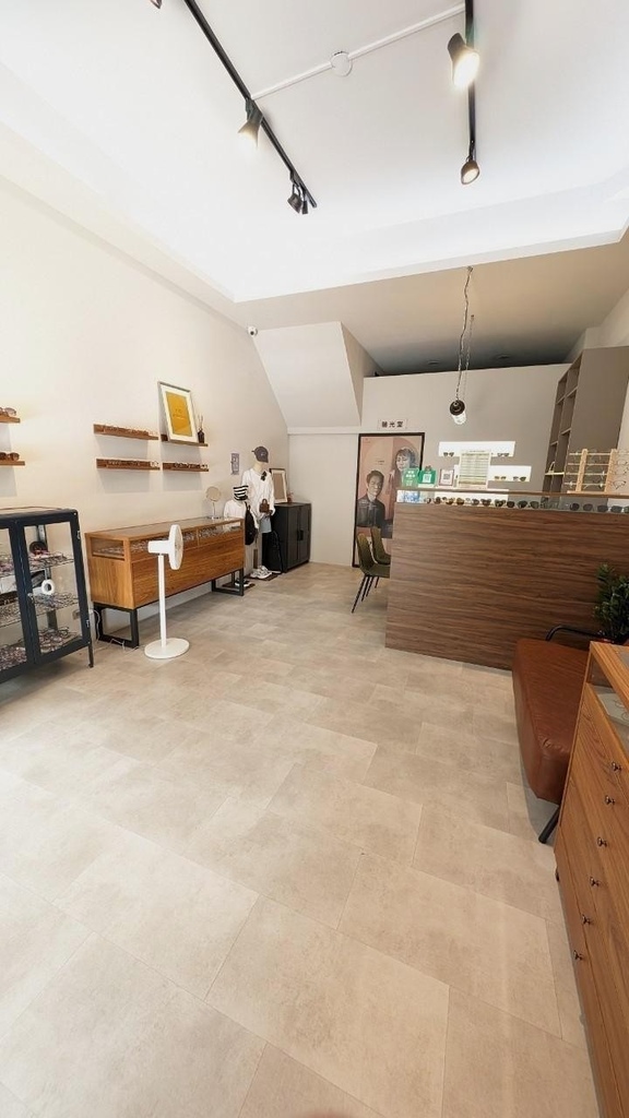 高雄眼鏡【達生眼鏡】千元輕鬆入手高質感鏡框│全日本製作眼鏡│