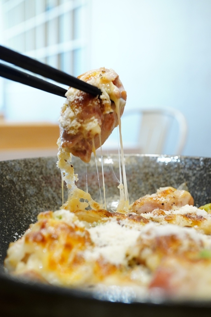 台南日式美食｜東區裕樂亭推薦｜月見蔥燒牛丼｜焗烤奶油雞腿飯