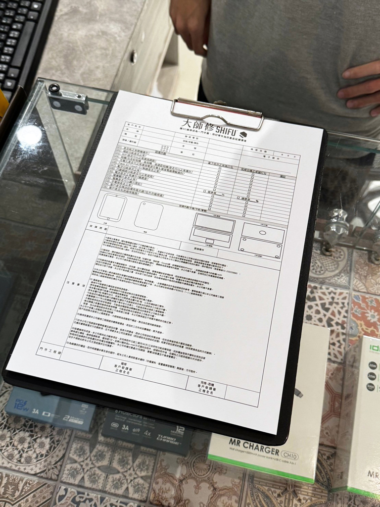 台北iPad維修【大師修】iPad換電池5步驟只要兩小時！B