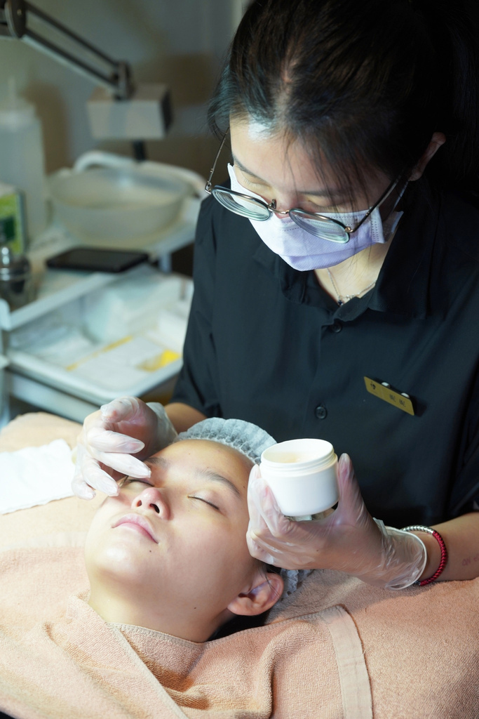 【台南美容SPA】FILF小資美顏館｜定期做臉清粉刺穩定好膚