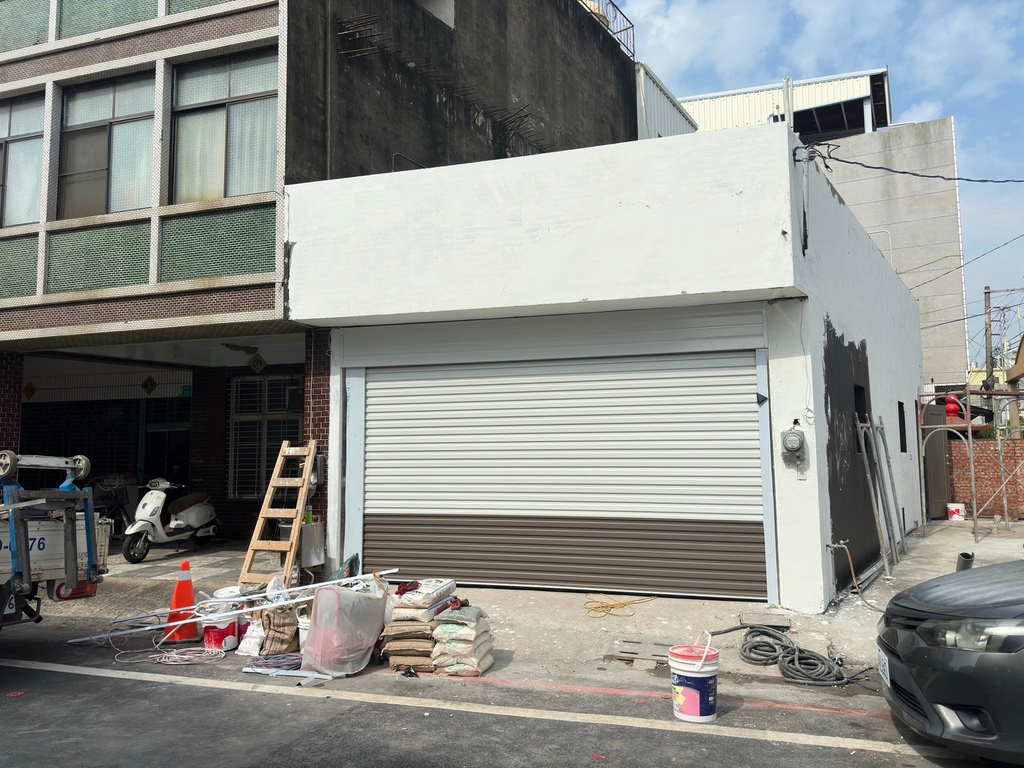 台南統包推薦【富川土木包工業】廢墟老屋翻修變身現代簡約辦公室