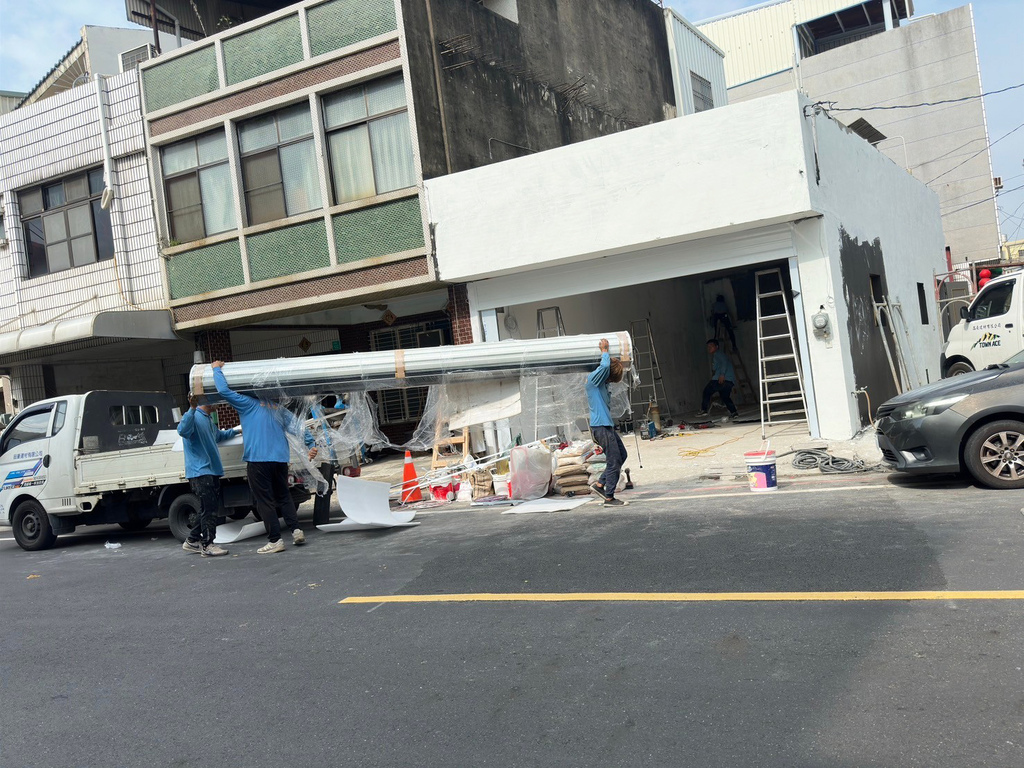台南統包推薦【富川土木包工業】廢墟老屋翻修變身現代簡約辦公室