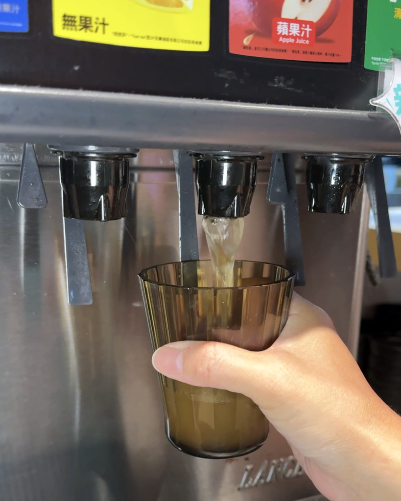 台南日式定食推薦|揪丼份量實在又飽足|小菜/白飯/味噌湯無限 台南日式定食推薦|揪丼份量實在又飽足|小菜/白飯/味噌湯無限