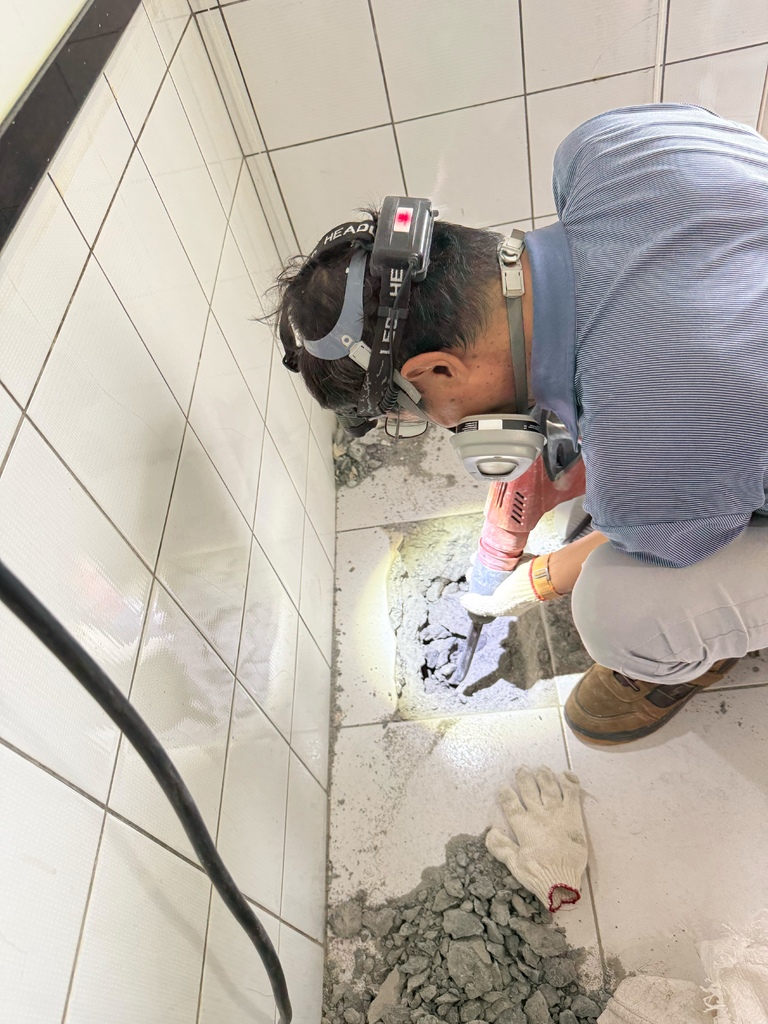 台南抓漏水推薦│安安抓漏師傅神救援│流理台下方水管破裂維修│