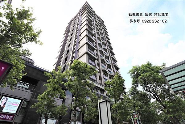 台中八期 文南仰真 文心秀泰商圈 高質感店面 廖香婷 0928232102(32).JPG