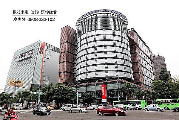 台中七期豪宅 興富發建設 百達富裔 恆詠 四季天韻 國家一號院 台中帝寶 市政交響曲 鼎盛BHW 國家商貿中心NTC 時代廣場CBD 赫里翁城堡 博識 博克萊 赫里翁傳奇 赫里翁臻愛 文華匯 廖香婷0928232102 (177).jpg