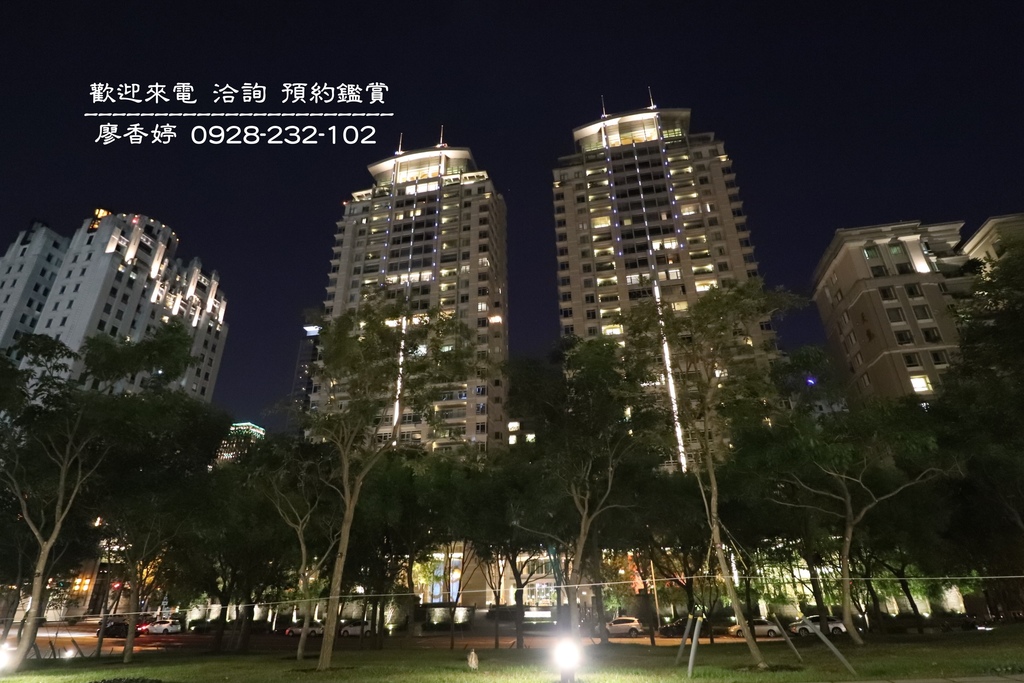 台中七期晚上夜拍-寶輝建設-寶輝花園廣場9-專售七期廖香婷.JPG