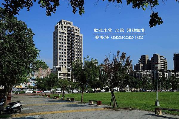 台中好宅 坤悅建設 坤悅君山 坤悅豐盛 廖香婷0965520580歡迎預約鑑賞 委託銷售(1).jpg