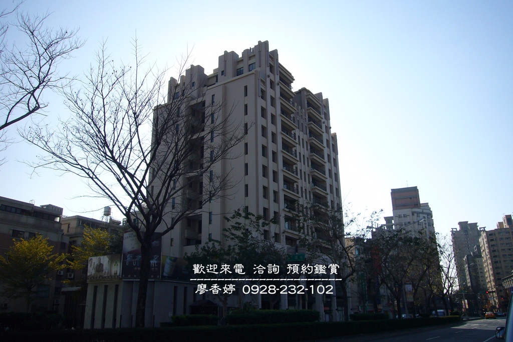 台中好宅 南屯區 雙橡園建設 雙橡園A8特區  廖香婷0965520580 歡迎預約鑑賞 (23)