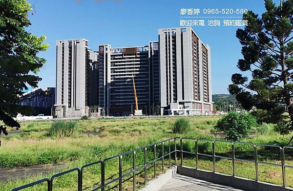 台中好宅 烏日區 興富發建設 興富發夢幻誠 廖香婷 0965-520-580 歡迎預約鑑賞002.jpg