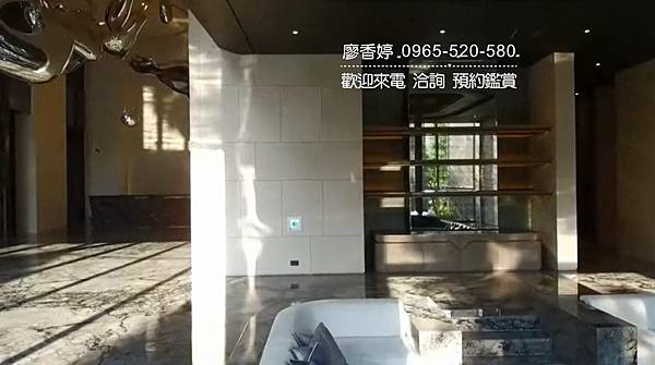 七期豪宅︱雙橡園V1特區︱前棟視野︱四房雙主臥︱次頂樓︱雙車位︱全新未住︱頂級標配︱售6618萬｜廖香婷 0965-520580 歡迎預約鑑賞 委託銷售065.jpg