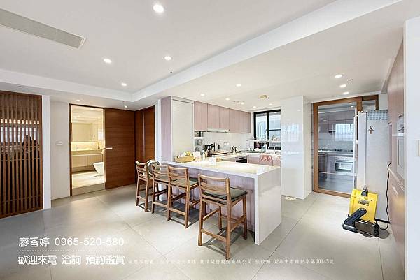 台中五期｜華太自得居｜三個樓層的樓中樓｜有8間房｜高樓有視野｜附典雅裝潢｜售8567萬｜廖香婷 0965-520-580歡迎預約鑑賞 委託銷售(8).jpg