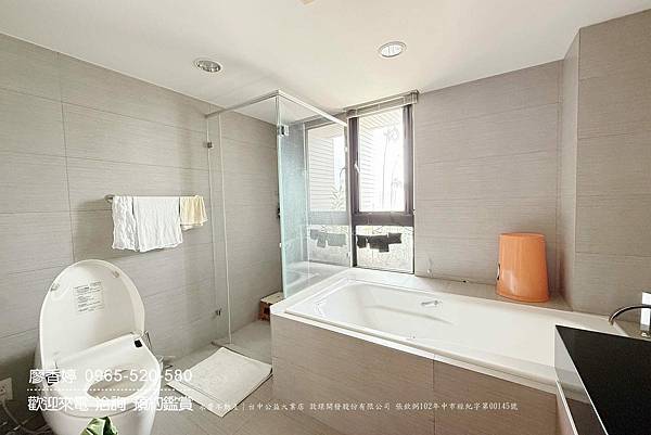 台中五期｜華太自得居｜三個樓層的樓中樓｜有8間房｜高樓有視野｜附典雅裝潢｜售8567萬｜廖香婷 0965-520-580歡迎預約鑑賞 委託銷售(23).jpg