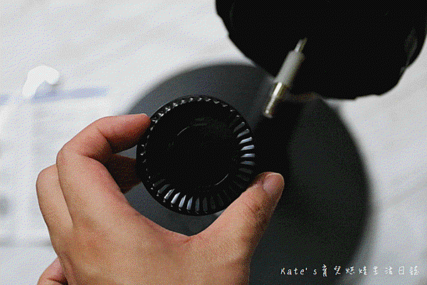 Haier14吋DC經典霧面黑風扇  Haier14吋DC直流變頻微電腦立扇 群光電子電風扇評價 海爾風扇好用嗎 省電電扇推薦 七片扇葉 12段風速 ECO溫感 可預約定時的電風扇21.gif