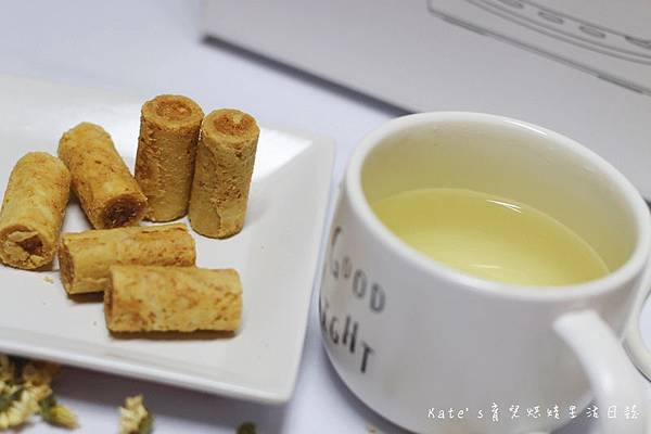 BUYDEEM北鼎 多功能烹煮壺 ONE用壺 一個人會上飲 免顧火烹煮 養生飲烹煮 菊花茶 桂圓紅棗茶43.jpg