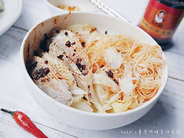 李錦記傳奇調味料老干媽 老干媽辣椒醬 火鍋沾醬 拌麵 外食族省錢料理 香辣脆油辣椒 風味雞油辣椒9.jpg