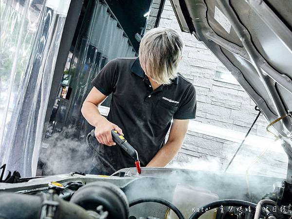 MOC 墨刻鍍膜 墨刻鍍膜汽車美容中心 墨刻汽車美容 墨刻洗車打蠟 新車鍍膜推間 新車鍍膜選擇 墨刻鍍膜品質 台北汽車美容 士林汽車美容48.jpg