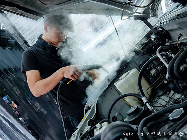 MOC 墨刻鍍膜 墨刻鍍膜汽車美容中心 墨刻汽車美容 墨刻洗車打蠟 新車鍍膜推間 新車鍍膜選擇 墨刻鍍膜品質 台北汽車美容 士林汽車美容49.jpg