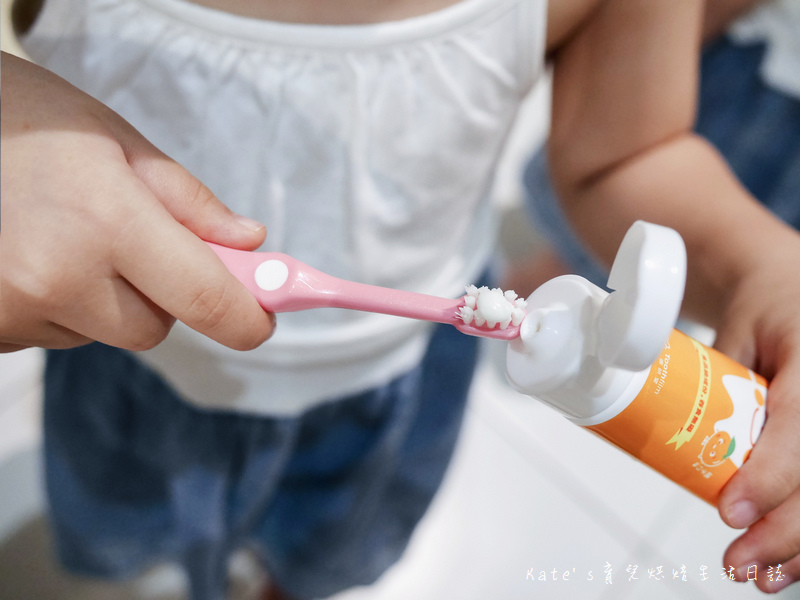 齒妍堂T-SPRAY Kids兒童含鈣健齒牙膏 可吞食牙膏推薦 兒童牙膏推薦 齒妍堂兒童含鈣健齒牙膏 齒妍堂T-SPRAY Kids產品好用嗎14.jpg