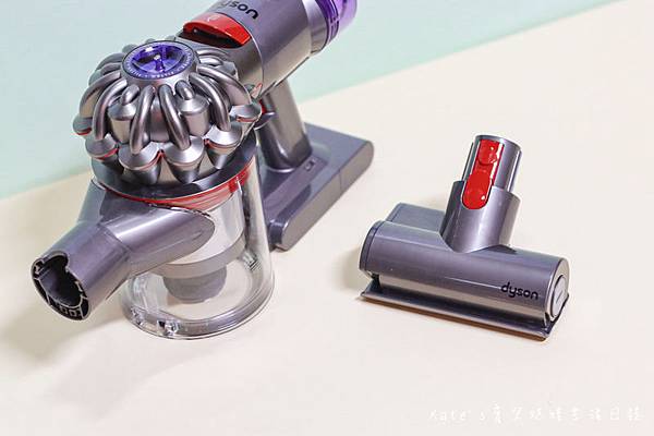 Dyson V8 Slim Fluffy+ 戴森v8新款 dyson v8新款 Dyson V8 Slim Fluffy+開箱 戴森Dyson V8 Slim Fluffy+開箱 dyson新款吸頭14.jpg