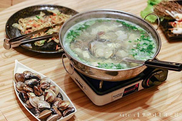 鬼斧燒烤屋 花蓮居酒屋 東大門美食 花蓮美食 花蓮日式料理推薦 花蓮好吃居酒屋 花蓮必吃推薦 鬼斧燒烤屋菜單 鬼斧燒烤屋包廂35.jpg