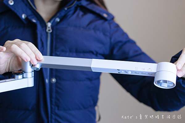 Dyson Lightcycle Morph™落地燈開箱|一盞上萬元的LED立燈到底有多威