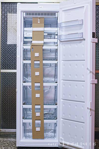 美國富及第 Frigidaire 260L 低溫無霜冷凍櫃 FPFU10F4RWN 直立式冷凍櫃推薦 富及第無霜直立式冷凍櫃4.jpg