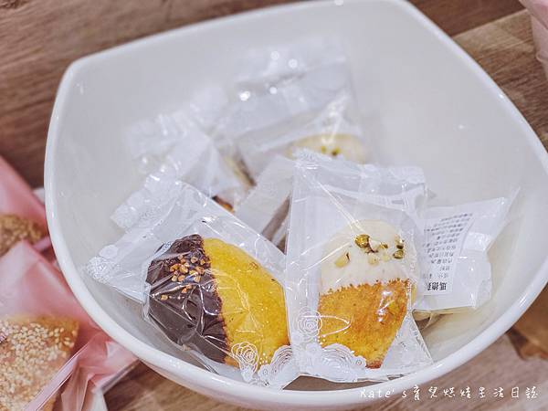 饗宴職人烘焙坊 竹圍麵包店 伴手禮 點心盒 帝王酥 竹圍伴手禮 台北伴手禮推薦 淡水伴手禮27.jpg