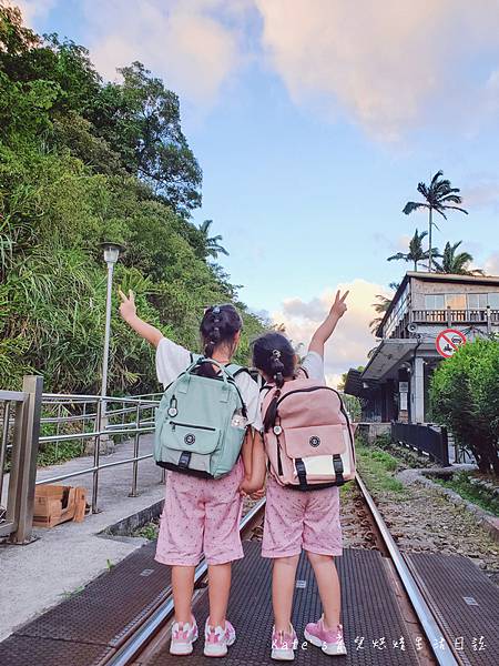 GAKU快樂揹護脊書包 護脊書包推薦 護脊減壓書包 小學生書包推薦 小學生書包選擇 護脊書包推薦 74OUNCEGAKU快樂揹書包2.jpg