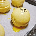 總信烘焙廚房 特製芋頭餡 鹹蛋黃Q心仁 芋泥蛋黃酥 芋頭銅鑼燒 鬆餅粉做銅鑼燒 酥皮做蛋黃酥 懶人蛋黃酥作法26.jpg