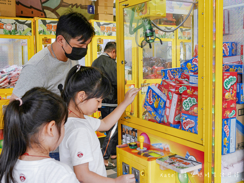 桃園猴嗨森親子樂園 桃園夾娃娃機店零食場 夾娃娃機零食店 桃園夾娃娃機推薦 桃園親子樂園 桃園夾零食娃娃機店26.jpg