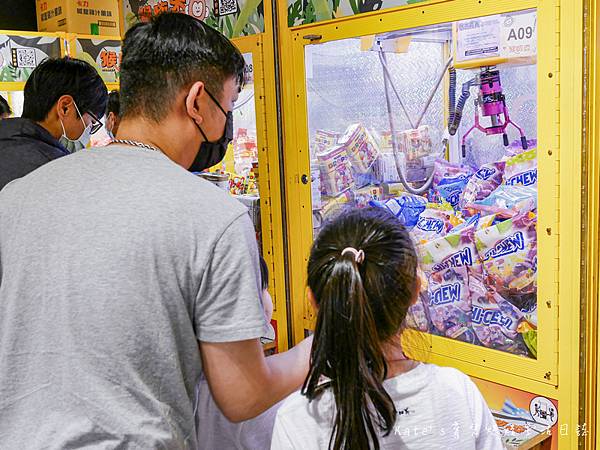 桃園猴嗨森親子樂園 桃園夾娃娃機店零食場 夾娃娃機零食店 桃園夾娃娃機推薦 桃園親子樂園 桃園夾零食娃娃機店35.jpg
