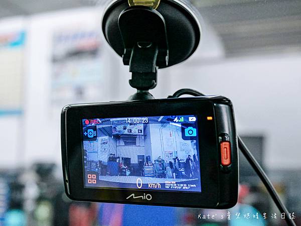 Mio MiVue™ 955W+E60 安全預警六合一 GPS WIFI 雙鏡頭行車記錄器2.jpg