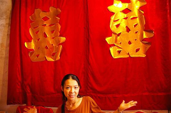 這裡陳放的都是古早婚禮所必備的用品