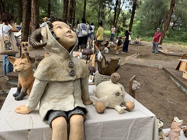 灰熊綠展在通霄海水浴場