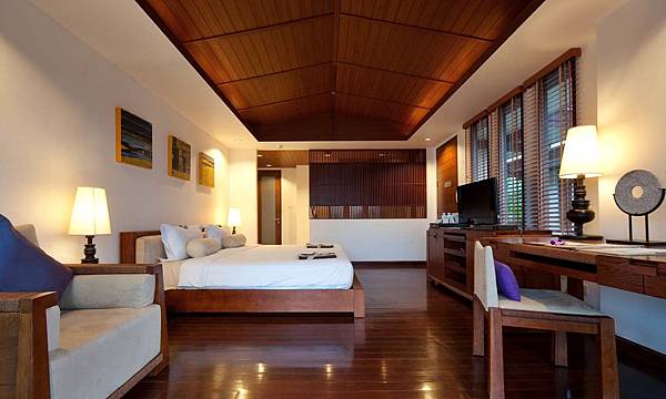 DeluxeRoom004.jpg DeluxeRoom004.jpg