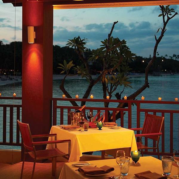 Dining06.jpg Dining06.jpg