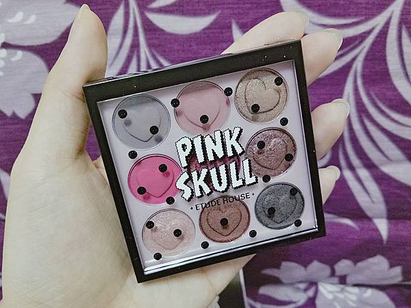 pinkskull (5).jpg pinkskull (5).jpg