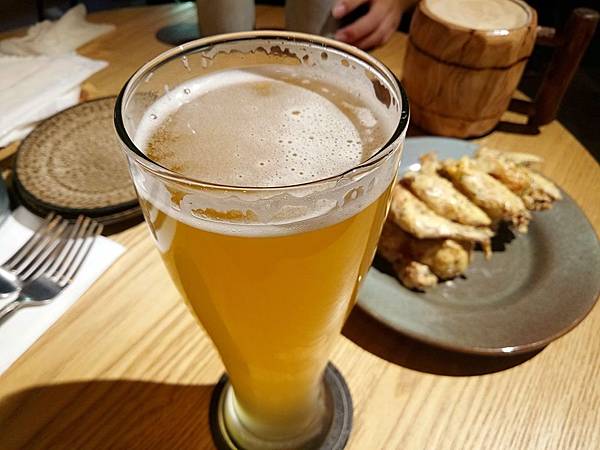 【食記】GUMGUM Beer &amp; Wings 啤酒與雞翅～餐酒館 / 台北包場
