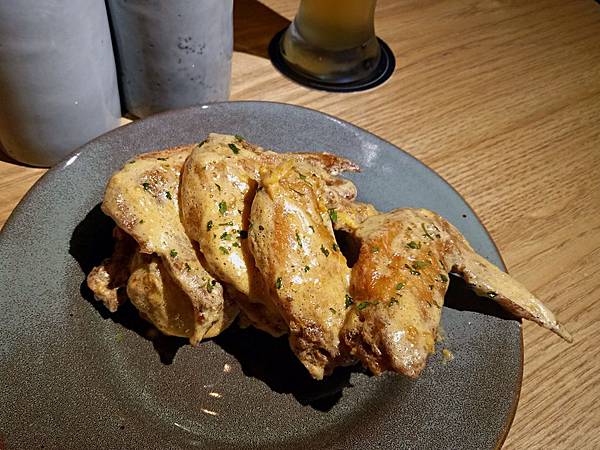 【食記】GUMGUM Beer &amp; Wings 啤酒與雞翅～餐酒館 / 台北包場