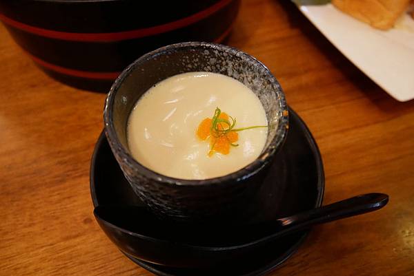 1000495.jpg 1000495.jpg