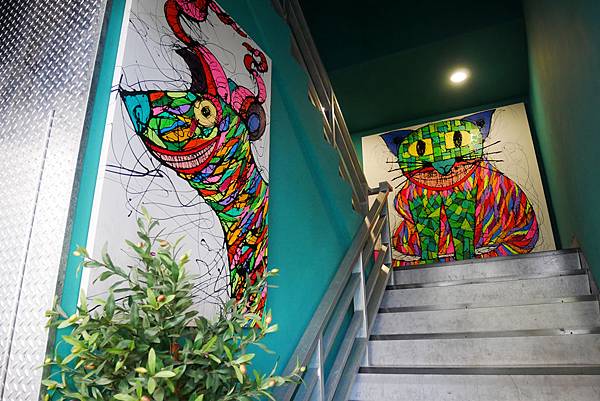 【高雄】冒煙的喬「就是公寓旅店」｜新美式工業風讓我目不轉睛！