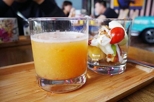 【高雄】冒煙的喬「就是公寓旅店」｜新美式工業風讓我目不轉睛！