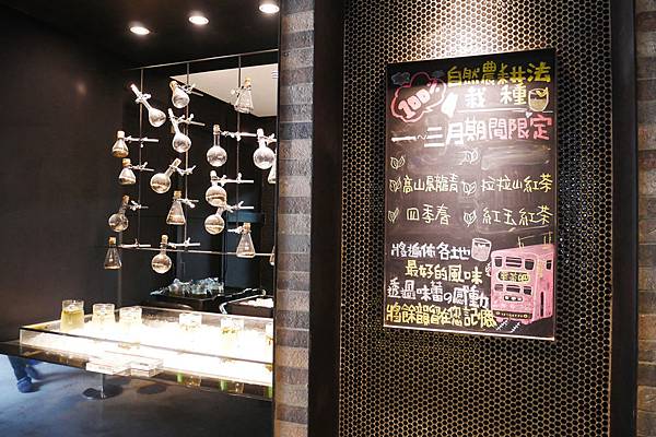 1010952.jpg 1010952.jpg